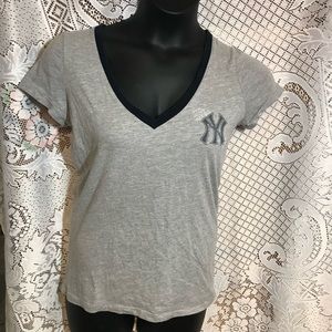 Juniors pink brand tee NY yankee logo